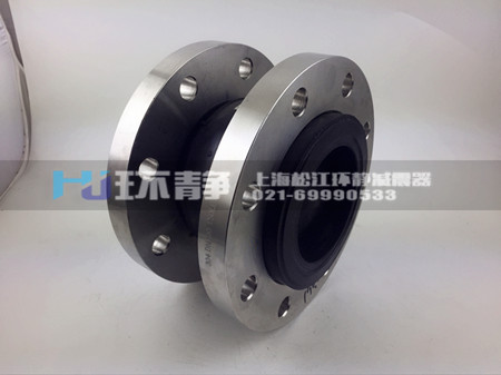 環(huán)靜管道選用卡箍連接的橡膠軟接頭有什么優(yōu)點(diǎn)